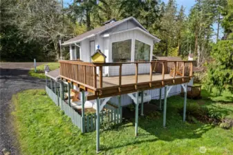 The one bedroom home with great views.