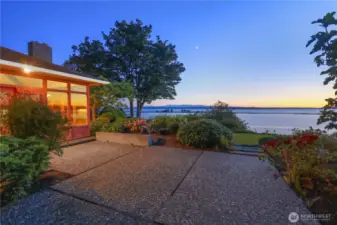 604 Maulsby Lane on a 20,000 square foot lot.