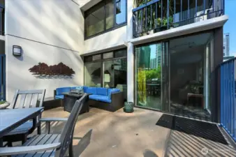Lovely common areas to enjoy the outdoors with views of the city.