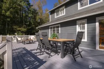 With space to gather, sit & relax, the back deck provides space to enjoy all seasons.