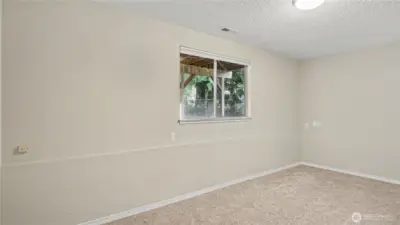 Downstairs guest bedroom, could also be a great home office!
