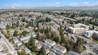 Close to schools, shopping, park n ride, freeways and more!