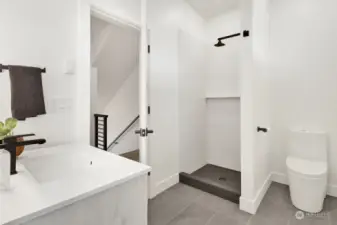 2nd floor guest bath