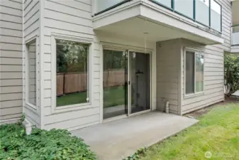 Ground floor end unit