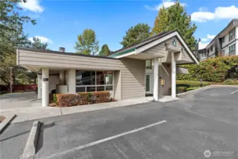 Community Club House has plenty of guest parking, fitness area & meeting space