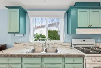 Kitchen range is gas.