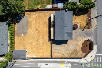 Over 15,000 sqft lot in Kenmore's desireable Moorlands neighborhood