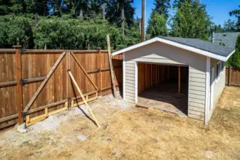 Existing shop/ storage shed with gate for access from Juanita Dr.
