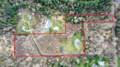 Rough overhead of property with property lines approximated on image.
