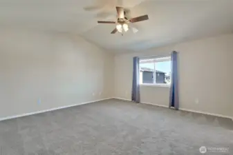 Spacious Primary Suite