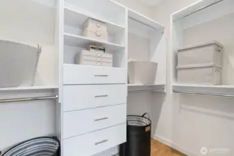 Photos are for illustrative purposes only & depict a different floor plan by Toll Brothers, finishes, or features than the actual home for sale. Actual layout & specifications vary. Home listed for sale (Acadian) is brand new & photos are not yet available.