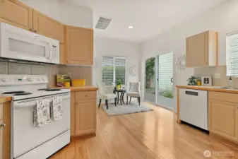 Kitchen eating area is perfect for your morning coffee!