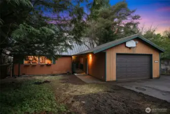 Welcome home to this 3 bed 2 bath home with loft AND ADU!