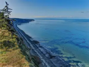 Beautiful beach below.  Access is 2 blocks away