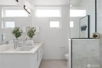 Photos are of a similar staged model home and are for illustrative purposes only.