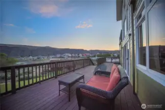 Gorgeous sunset views and night time star gazing