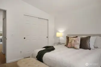 Guest bedroom