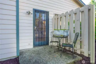 Enjoy a quiet sitting area with a little slice of privacy.