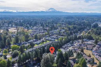 Prime Kent location with easy access to amenities and commuting routes