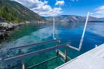 Private 8000 lb Boat Lift