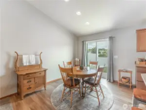 Dining Room w/slider to patio