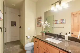 Full Bathroom main floor