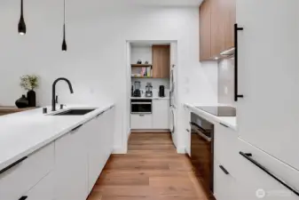 WiFi enabled appliances including Liebherr fridge, Bosch cooktop and dishwasher.