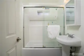Full size bathroom
