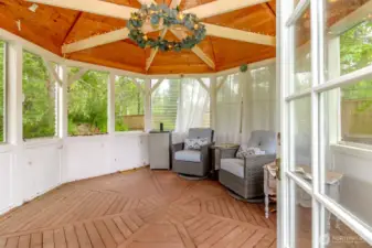Gazebo (with power)