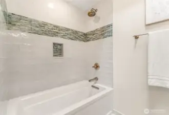 New everything in the 2nd upstairs bath