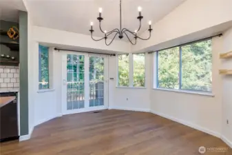 Lots of windows to let in that evergreen view!