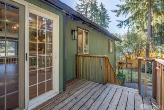 Convenient deck access from the dining room