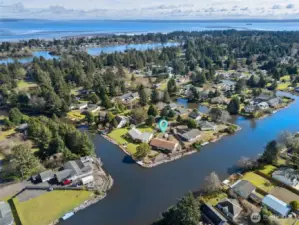 Located at the junketing of the Blue Heron Bayou and the Grand Canal