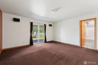 Master bedroom/en-suite with....