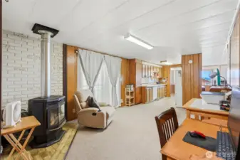 Additional living room