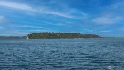 A look at Hat Island from the water