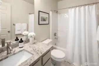 2nd upper hall bath