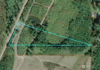 Lots of Room to building your Estate dream home, Shop & even room for an ADU. Building site is enormous & views incredible. Everything is planned at this stage to be far away from the highway gated entrance.