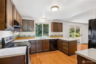 Kitchen with newer appliances