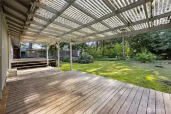 Great backyard with multilevel decks