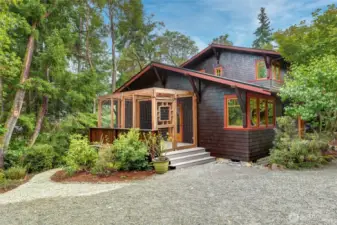 Very large catio. Access from inside the house and outside.