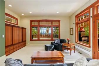 Large windows let in light and amazing views of Mt. Ranier.