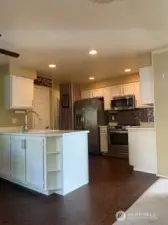 White shaker style cabinets