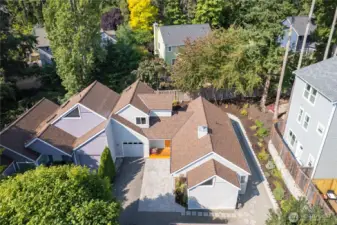 This home just had a new roof installed by Valentine Roofing. The roofing warranty transfers to the new owner.