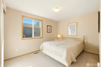 2nd Floor Bedroom (2)