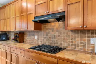 Look at all the storage!