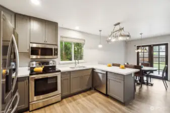 The home cook will enjoy this open and bright kitchen!