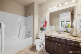 Main Floor Full Bathroom with Tub/Shower Combo.