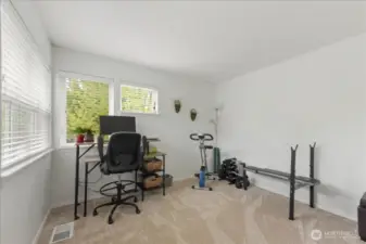 2nd bedroom or office