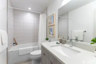 Gorgeous full bath